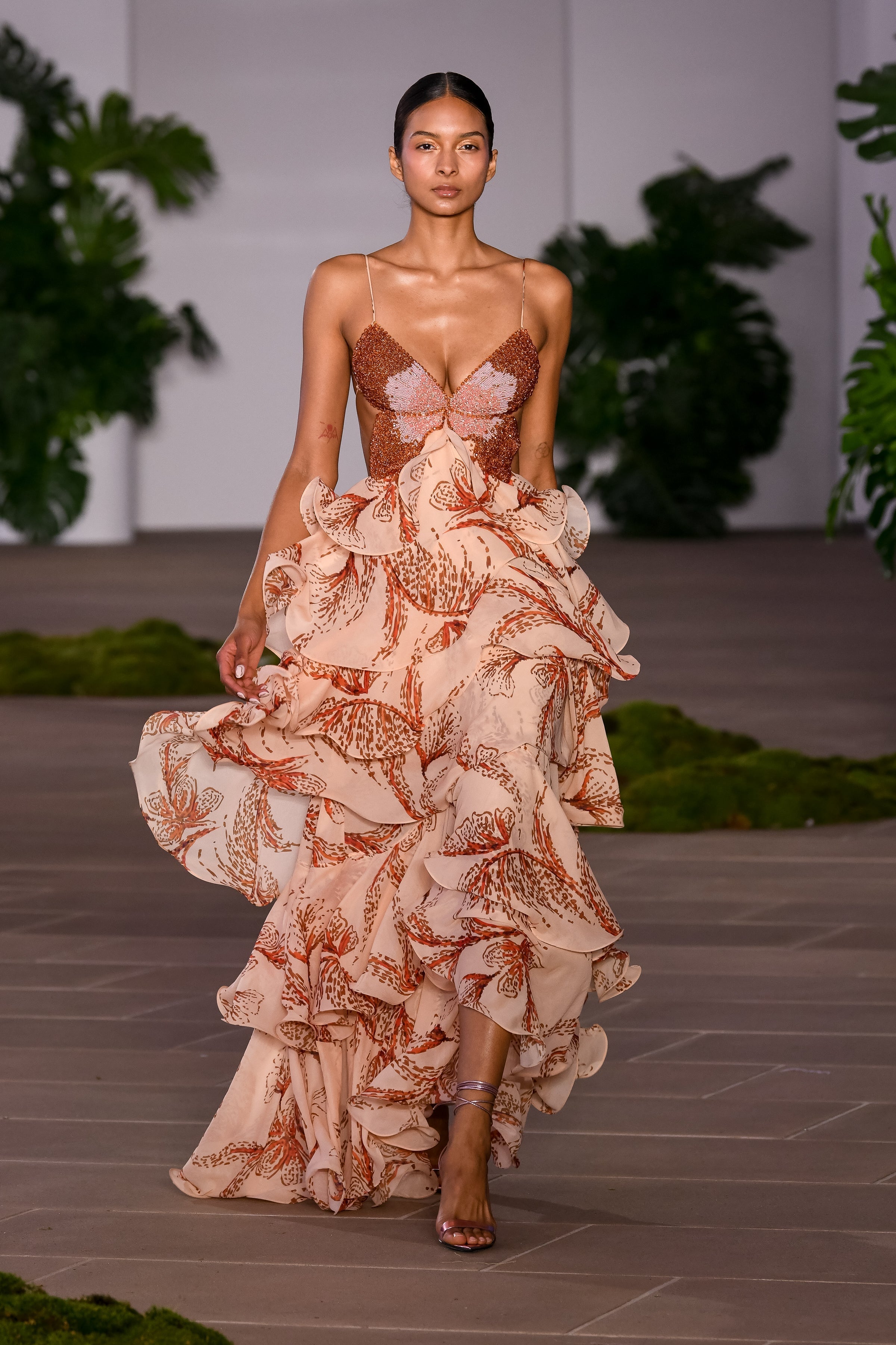 LUMA | ROBE LONGUE VOLANTEE